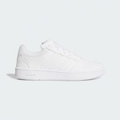 Buty HOOPS CLASSIC. Białe buty do koszykówki Adidas, bez zapięcia, do koszykówki. Za 279.00 zł.