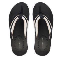 Japonki Tommy Hilfiger. Czarne japonki Tommy Hilfiger, bez wzorów. Za 209.99 zł.