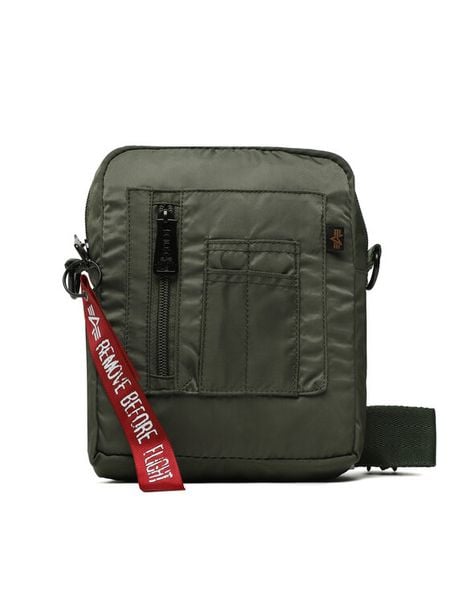 Alpha Industries Saszetka Crew Carry Bag 196924 Zielony. Zielone saszetki i nerki Alpha Industries, bez wzorów, z materiału, bez dodatków. Za 132.99 zł.
