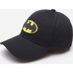 Czapka z daszkiem Batman - Czarny. Czarne czapki z daszkiem House, bez wzorów. Za 39.99 zł.