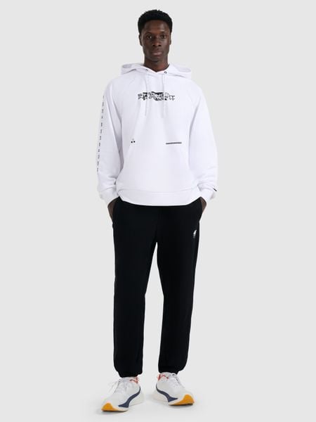 4F Spodnie dresowe joggery męskie - czarne S. Czarne joggery i bojówki 4F, m, bez wzorów, z dresówki, sportowe. Za 149.99 zł.