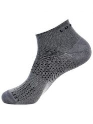 LUHTA Skarpety funkcyjne "Nulto" w kolorze szarym rozmiar: 42. Szare skarpety Luhta, bez wzorów. Za 24.00 zł.