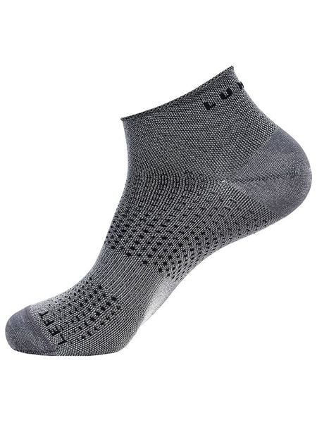 LUHTA Skarpety funkcyjne "Nulto" w kolorze szarym rozmiar: 42. Szare skarpety Luhta, bez wzorów. Za 24.00 zł.