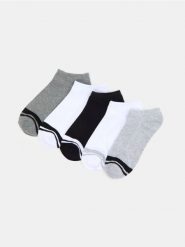 Krótkie skarpetki 5 pack - czarny. Czarne skarpety Sinsay, bez wzorów. Za 15.99 zł.