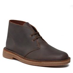 Trzewiki Clarks. Brązowe botki sznurowane Clarks, bez wzorów, bez obcasa, bez zapięcia. Za 439.99 zł.