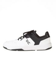 ON RUNNING Sneakersy "The Roger Clubhouse" w kolorze biało-czarnym rozmiar: 40. Białe buty do biegania On Running, bez wzorów, bez zapięcia. Za 355.93 zł.