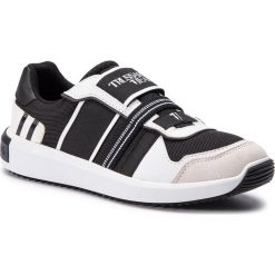 Sneakersy TRUSSARDI JEANS - 77A00149 K299. Białe buty sportowe casual TRUSSARDI JEANS, bez wzorów, z jeansu, bez zapięcia. W wyprzedaży za 329.00 zł.