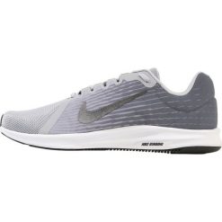 Nike Performance DOWNSHIFTER 8 Obuwie do biegania treningowe wolf grey/metallic dark grey/cool grey/black/white. Buty do biegania marki Nike Performance. Za 249.00 zł.