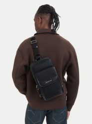 MICHAEL Michael Kors Saszetka Jet Set 33S6LJSC2L Czarny. Czarne saszetki i nerki MICHAEL Michael Kors, bez wzorów, ze skóry. Za 1,349.00 zł.