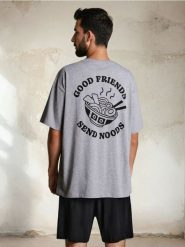 Piżama oversize z domieszką wiskozy z nadrukiem na plecach - wielobarwny. Piżamy Sinsay, l, bez wzorów, z wiskozy, bez ramiączek. Za 39.99 zł.