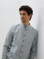 Koszula slim fit ze stójką - zielony. Zielone koszule Reserved, l, bez wzorów, z bawełny, bez kołnierzyka, bez ramiączek. Za 139.99 zł.