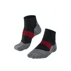 Krótkie skarpetki Falke RU4 Endurance Cool. Czarne skarpety Falke, bez wzorów, z elastanu. Za 142.00 zł.