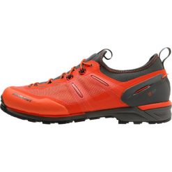 Mammut ALNASCA LOW MEN Półbuty trekkingowe dark orange/graphite. Buty trekkingowe marki Mammut. W wyprzedaży za 434.25 zł.