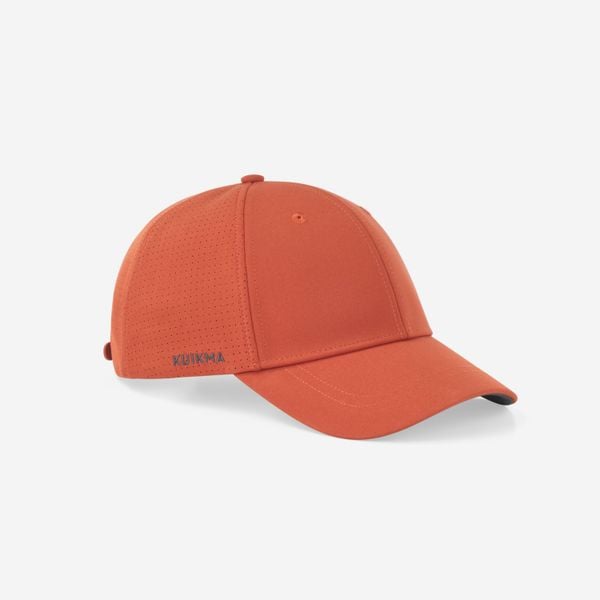 Czapka z daszkiem tenisowa Kuikma TC 900 rozmiar 58. Brązowe czapki z daszkiem KUIKMA, bez wzorów, z materiału. Za 39.99 zł.