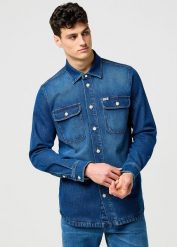 MESKA KOSZULA JEANSOWA WRANGLER OVERSHIRT SLATEBOUND 112373187. Koszule Wrangler, m, bez wzorów, z jeansu, bez kołnierzyka, bez ramiączek. Za 219.99 zł.