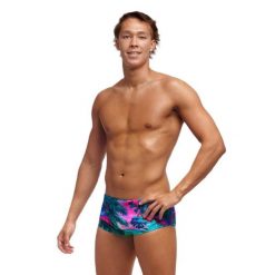 Kąpielówki męskie spodenki na basen plażę Funky Trunks The Beach. Czerwone kąpielówki Funky Trunks, m, bez wzorów, sportowe. Za 139.00 zł.