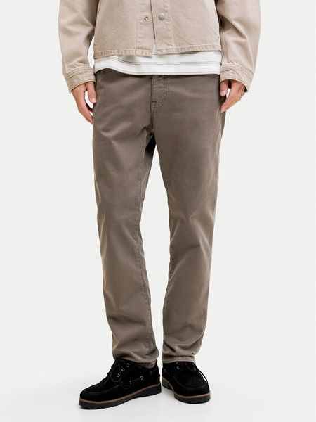 Jack & Jones Spodnie materiałowe Clark Finn 12293328 Brązowy Regular Fit. Brązowe spodnie materiałowe Jack & Jones, m, bez wzorów, z bawełny. Za 137.99 zł.