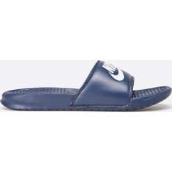 Nike Sportswear - Klapki Benassi. Klapki marki Nike Sportswear. W wyprzedaży za 69.90 zł.
