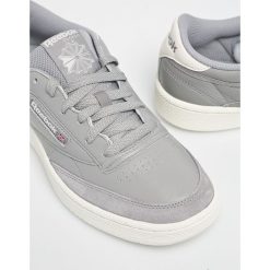 Reebok Classic - Buty Club. Buty sportowe casual marki Reebok Classic. W wyprzedaży za 299.90 zł.