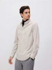 Koszula slim z bawełny egipskiej - beżowy. Brązowe koszule Reserved, l, bez wzorów, z bawełny, bez kołnierzyka, bez ramiączek. W wyprzedaży za 39.99 zł.
