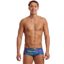Trunki męskie Funky Trunks Stir Crazy - sidewinder. Niebieskie odzież kąpielowa Funky Trunks, m, bez wzorów, sportowe. Za 159.00 zł.