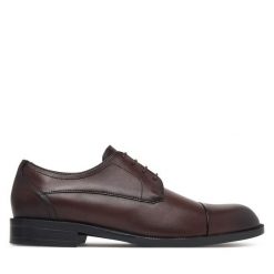 Półbuty BOSS. Brązowe eleganckie półbuty Boss, bez wzorów, bez obcasa, bez zapięcia. Za 894.99 zł.