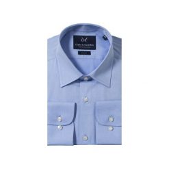 KOSZULA BLUE CLASSIC. Niebieskie koszule Guns&tuxedos, m, bez wzorów, bez kołnierzyka, bez ramiączek. Za 139.99 zł.
