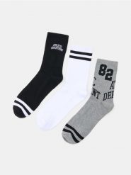Prążkowane skarpetki z bawełną 3 pack - wielobarwny. Skarpety Sinsay, bez wzorów, z bawełny. Za 17.99 zł.