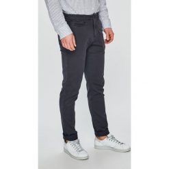 Napapijri - Spodnie. Spodnie materiałowe marki Napapijri. W wyprzedaży za 459.90 zł.