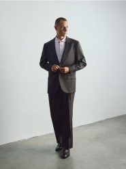 Wełniana marynarka slim fit - brązowy. Brązowe garnitury Reserved, l, bez wzorów, z wełny. Za 599.99 zł.