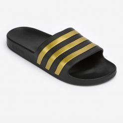 Klapki basenowe ADIDAS Adilette Aqua. Czarne klapki Adidas, z materiału. Za 69.99 zł.