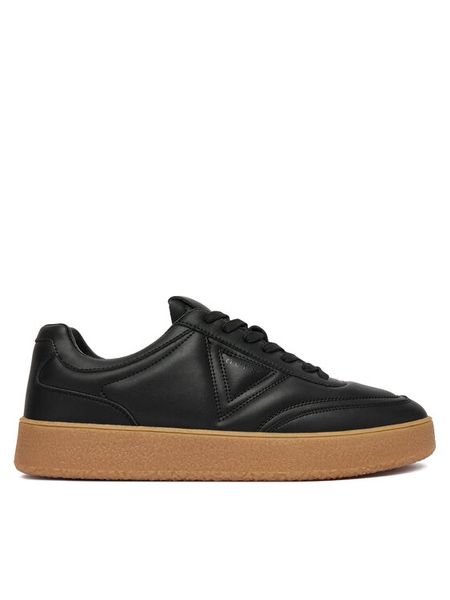 Guess Sneakersy FMPWIM LEA12 Czarny. Czarne buty sportowe casual Guess, z aplikacjami, ze skóry, bez zapięcia. Za 338.99 zł.