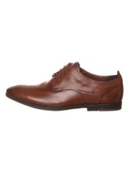 Clarks Skórzane trzewiki "Otoro Lo" w kolorze ciemnobrązowym rozmiar: 41. Brązowe botki sznurowane Clarks, bez wzorów, bez obcasa, bez zapięcia. Za 168.06 zł.