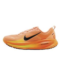 Nike Vomero 18 Orange Chalk Black Volt. Brązowe buty do biegania Nike, bez wzorów, z meshu, bez zapięcia, do biegania. Za 927.58 zł.