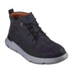 Buty Skechers Garza Fontaine 204903-BLK czarne. Czarne botki sznurowane bez wzorów, z gumy, bez obcasa, bez zapięcia. Za 374.47 zł.
