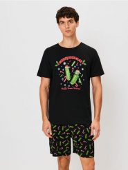 Bawełniana piżama dwuczęściowa z nadrukiem Rick and Morty - czarny. Czarne piżamy Sinsay, l, bez wzorów, z bawełny, bez ramiączek. Za 49.99 zł.