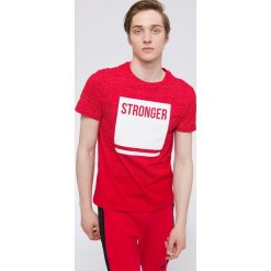 T-shirt męski TSM217 - czerwony. T-shirty marki 4F. W wyprzedaży za 29.99 zł.