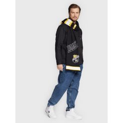 Szalik Tommy Jeans. Czarne szaliki Tommy Jeans, bez wzorów, z jeansu. Za 299.99 zł.
