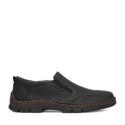 Półbuty Rieker. Czarne eleganckie półbuty Rieker, bez wzorów, bez obcasa, bez zapięcia. Za 389.99 zł.