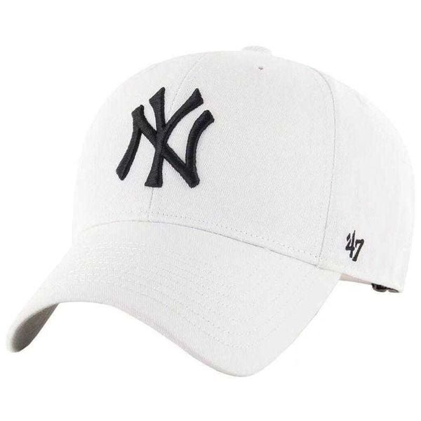 Czapka Z Daszkiem MLB New York Yankees. Białe czapki z daszkiem 47 Brand, na lato, bez wzorów, z materiału. Za 99.99 zł.