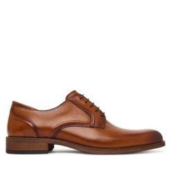 Półbuty Clarks. Brązowe eleganckie półbuty Clarks, bez wzorów, bez obcasa, bez zapięcia. Za 519.99 zł.