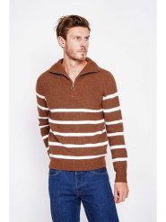 William de Faye Sweter w kolorze brązowo-białym rozmiar: 46. Brązowe swetry nierozpinane William de Faye, bez wzorów, bez kołnierzyka, bez ramiączek. Za 152.99 zł.