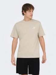 ONLY & SONS Koszulka "Onsfred" w kolorze beżowym rozmiar: XXL. Brązowe bezrękawniki Only & Sons, xxl, bez wzorów, bez kołnierzyka, bez ramiączek. Za 41.59 zł.