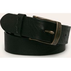 Wrangler - Pasek. Czarne paski Wrangler, bez wzorów. W wyprzedaży za 129.90 zł.