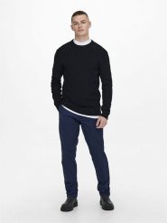ONLY & SONS Sweter "Phil" w kolorze czarnym rozmiar: L. Czarne swetry nierozpinane Only & Sons, l, bez wzorów, ze splotem, bez kołnierzyka, bez ramiączek. Za 79.59 zł.