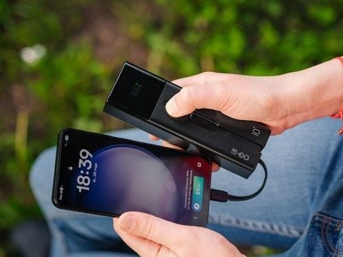 Tracer Quant Litowo-jonowa (Li-Ion) 10000 mAh Czarny. Czarne powerbanki TRACER. Za 165.99 zł.