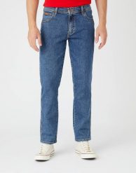WRANGLER TEXAS STONEWASH W12133010 112126054. Niebieskie jeansy Wrangler, l, z podwyższonym stanem. W wyprzedaży za 129.99 zł.