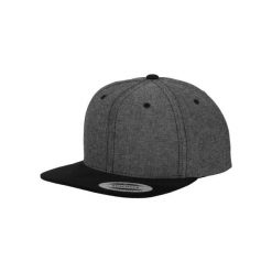 Czapka typu snapback Flexfit Chambray-Suede. Czarne czapki z daszkiem FLEXFIT, bez wzorów. Za 156.00 zł.