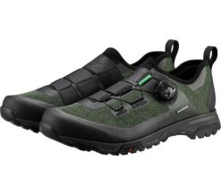 Buty kolarskie ET701. Zielone buty turystyczne Shimano, bez wzorów, z gumy, bez zapięcia, rowerowe. Za 614.50 zł.
