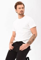 Gładki t-shirt, Comfort Fit, T-BAS. Białe t-shirty Volcano, m, bez wzorów, z bawełny, bez kołnierzyka, bez ramiączek. Za 69.99 zł.